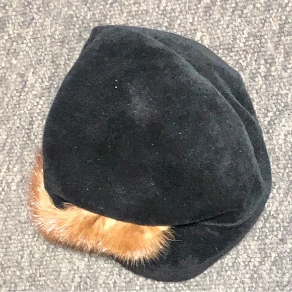 Vintage Fur Joan Howard 50